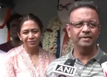 ধুলিয়ান থেকে হিন্দুদের পলায়নকে “এমন কিছু ঘটনা নয়” বলে মনে করছেন ফিরহাদ হাকিম ; নিন্দায় সরব বিজেপি