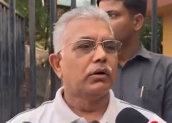 ‘দেশদ্রোহী বজ্জাত’ সিপিএমকে চিনে রাখার জন্য হিন্দুদের পরামর্শ দিলেন দিলীপ ঘোষ