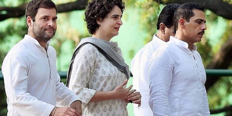 পাহলগামে হিন্দু নরসংহার করেছে সন্ত্রাসীরা, কিন্তু গান্ধী পরিবারের জামাই রবার্ট ভাদ্রা মনে করছেন  মুসলমানরাই আক্রান্ত