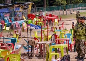 ফের সন্ত্রাসী হামলার আশঙ্কা, কাশ্মীরের ৪৮টি পর্যটন স্থান বন্ধ ঘোষণা