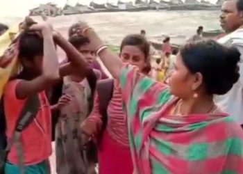 মমতা ব্যানার্জির বেআব্রু তোষণের ফলে মুর্শিদাবাদের ধুলিয়ানের হিন্দুরা ভিটে-মাটি ছেড়ে পালাচ্ছে : পলায়নের ভিডিও পোস্ট করে বললেন সুকান্ত মজুমদার