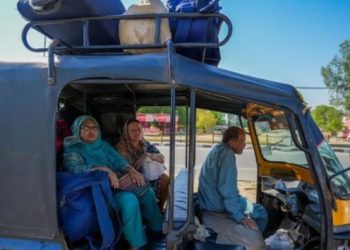 নির্দিষ্ট সময়ে ভারত ছাড়তে ব্যর্থ হলে পাকিস্তানিদের ৩ বছরের জেল, ৩ লক্ষ টাকা জরিমানা অথবা উভয় দণ্ড হতে পারে