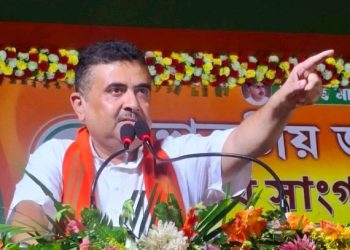 সিপিএমের মহম্মদ সেলিমকে ‘সাম্প্রদায়িক’ ও ‘মমতার দালাল’ বললেন শুভেন্দু অধিকারী