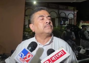 ‘মুর্শিদাবাদে সাম্প্রদায়িক হিংসা নয় ধর্মযুদ্ধ’ : ‘হিন্দুদের হাতে বৈধ আগ্নেয়াস্ত্র’ তুলে দেওয়ার দাবি জানিয়ে বললেন শুভেন্দু অধিকারী