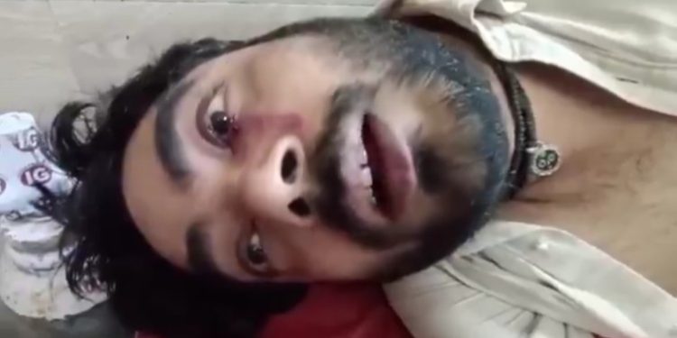 স্কুটিতে কপিধ্বজ ও গলায় তুলসী মালা থাকার অপরাধে হামলার অভিযোগ, ভিডিও পোস্ট করে ‘হিন্দুদের উপর নির্মম নির্যাতনের’ প্রতিবাদ করলেন সুকান্ত