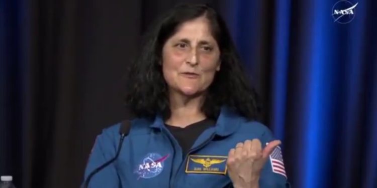 মহাকাশ থেকে ভারতকে দেখে অবিভূত সুনিতা উইলিয়ামস