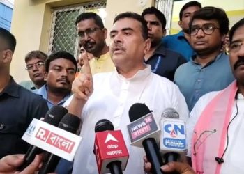 “পুলিশকে সামনে রেখে হিন্দুদের বিরুদ্ধে যুদ্ধ ঘোষণা করা হয়েছে” : রাজ্যের শাসকদলের বিরুদ্ধে ভয়ংকর অভিযোগ তুললেন শুভেন্দু অধিকারী