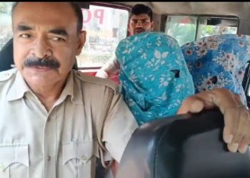 দুটি পৃথক চুরির ঘটনার ধৃতদের হেফাজতে নিয়ে চুরি যাওয়া সামগ্রী উদ্ধার করল ভাতার থানার পুলিশ, আটক লরি