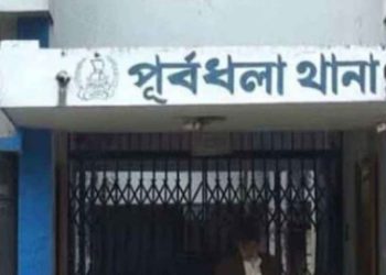 ধর্ষণ থেকে বাঁচতে পারভেজ মিয়া নামে এক যুবকের পুরুষাঙ্গ কাটলেন তরুণী