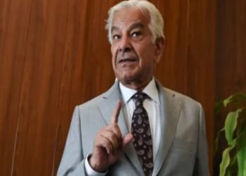 যুদ্ধের ভয়ে কাঁপছে পাকিস্তান, ৩-৪ দিনের মধ্যে যুদ্ধ শুরু হওয়ার আশঙ্কা করলেন মন্ত্রী খাজা আসিফ