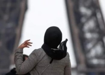 খেলাধুলায় হিজাব নিষিদ্ধ করতে চলেছে ফ্রান্স, হতাশ মুসলিম অ্যাথলেটরা