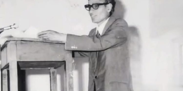 কাশ্মিরী মুসলিমদের মন থেকে কি কট্টরপন্থা দূর করা আদপেই সম্ভব ? প্রখ্যাত কাশ্মীরি কবি সর্বানন্দ কৌল ও তার ২৭ বছরের ছেলেকে প্রতিবেশী মুসলিমরা কি নৃশংস ভাবে হত্যা করেছিল পড়ুন