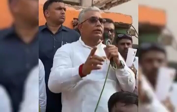 ‘যে হিন্দু সম্প্রীতির কথা বলবে তার রক্তের দোষ আছে, সে ওপার বাংলা থেকে মায়ের গর্ভে এসেছে’ : দিলীপ ঘোষ