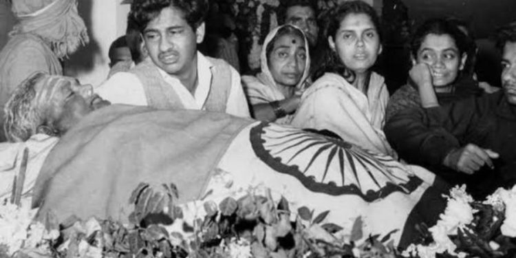 লাল বাহাদুর শাস্ত্রীর রহস্যমৃত্যু ও দুই প্রত্যক্ষদর্শীর হত্যা, দেশীয় ও আন্তর্জাতিক ষড়যন্ত্রকে আজও লোকচক্ষুর আড়ালে রাখা হয়েছে কার স্বার্থে ?