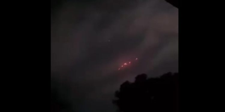 সর্বাত্মক যুদ্ধ অনিবার্য, যুদ্ধবিরতি ভঙ্গ করে ফের জম্মু- কাশ্মীর সীমান্তে হামলা চালালো পাকিস্তান