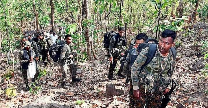 ছত্তিশগড়ের নারায়ণপুর-বিজাপুর সীমান্তে বন্দুকযুদ্ধে ২৭ নকশাল খতম, নিরাপত্তা বাহিনীকে অভিনন্দন জানালেন মোদী-শাহ