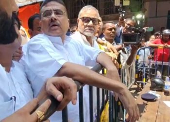 জোড়াসাঁকো থানা হোটেলের মালিক চাওলার সঙ্গে চিটেগুড়ের ব্যবসা করে, টাকা যায় কালিঘাটে : বড়বাজারে হোটেলে অগ্নিকান্ডের ঘটনায় চাঞ্চল্যকর দাবি করলেন শুভেন্দু অধিকারী