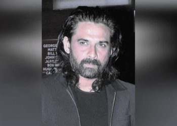 মাত্র ৫৪ বছর বয়সে প্রয়াত হলেন বলিউডের এই অভিনেতা, মৃত্যুর কারন নিয়ে ধোঁয়াশা