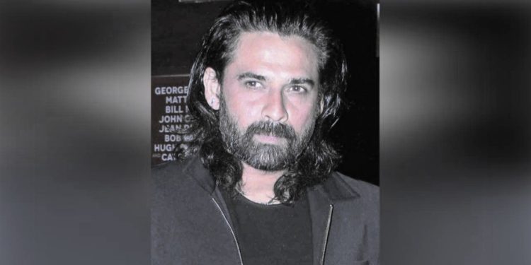 মাত্র ৫৪ বছর বয়সে প্রয়াত হলেন বলিউডের এই অভিনেতা, মৃত্যুর কারন নিয়ে ধোঁয়াশা