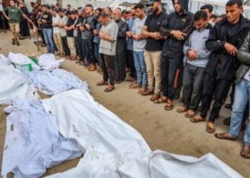 গাজা সংঘাতের জন্য ইসরায়েলের উপর নিষেধাজ্ঞা আরোপের জন্য যুক্তরাজ্যের প্রতি ৮০০ ব্রিটিশ বিচারক ও আইনজীবীর আহ্বান