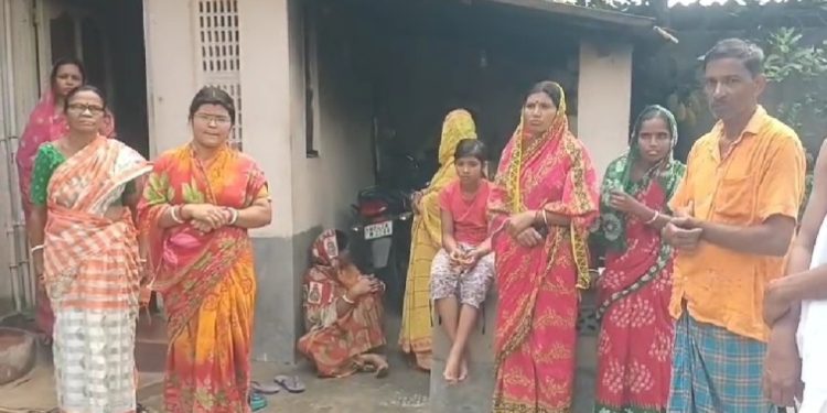 ধান ব্যবসায়ীকে মাথা থেঁতলে খুনের ঘটনায় গ্রেপ্তার যুবক