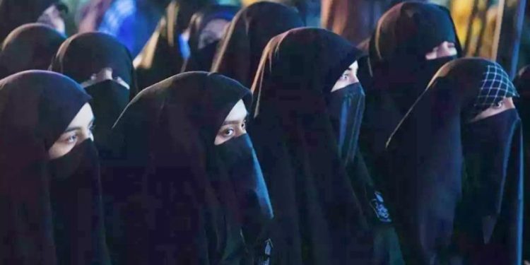 মোরাদাবাদে ২২ জন পাকিস্তানি মহিলার পরিবারে ৫০০ জন সদস্য, ভারতে জনবিস্ফোরণ ঘটাচ্ছে পাকিস্তানিরা