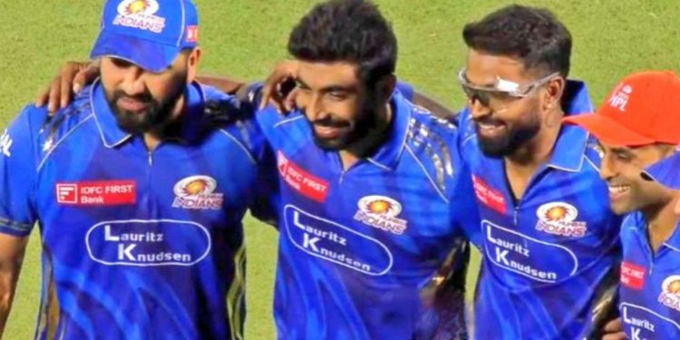 আইপিএল ২০২৫ : মুম্বাই ইন্ডিয়ান্স আরসিবির কাছ থেকে নম্বর-১ মুকুট ছিনিয়ে নিল, আকর্ষণীয় হয়ে উঠল প্লে-অফের দৌড়