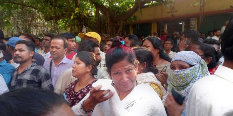 হাইকোর্ট জামিন মঞ্জুর করায় আপাতত কারাদণ্ড থেকে রেহাই পেলেন বর্ধমান উন্নয়ন পর্ষদের চেয়ারম্যান সহ তৃণমূলের তাবড় নেতাকর্মীরা