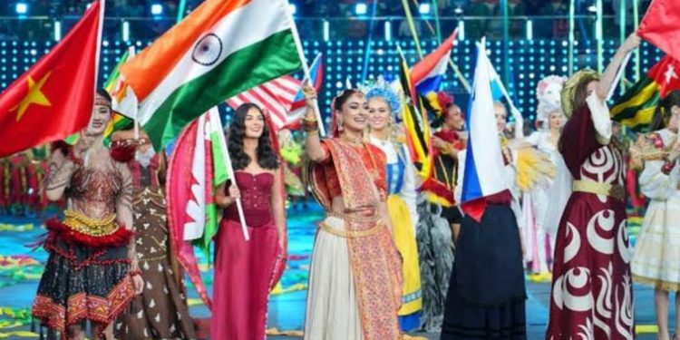 তেলেঙ্গানায় অনুষ্ঠিত মিস ওয়ার্ল্ড প্রতিযোগিতায় মিস ইংল্যান্ডের সঙ্গে কদর্য ব্যবহার করার অভিযোগ