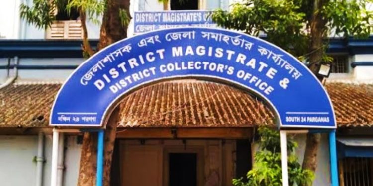 হিন্দুদের নাম ভোটার তালিকা থেকে বাদ গিয়ে সাসপেন্ড হলেন কাকদ্বীপের এএসএম অরুণ গড়াই, স্বাগত জানালেন শুভেন্দু অধিকারী