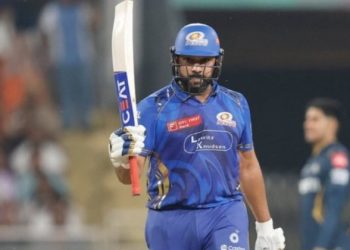 আইপিএল ২০২৫ : প্রথম ভারতীয় হিসেবে এই কৃতিত্ব অর্জন করলেন রোহিত শর্মা