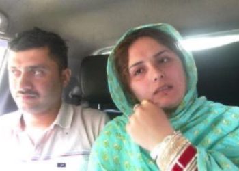 পাকিস্তানি নারীর সাথে বিয়ে গোপন করায় চাকরি হারালো সিআরপিএফ জওয়ান মুনির আহমেদ