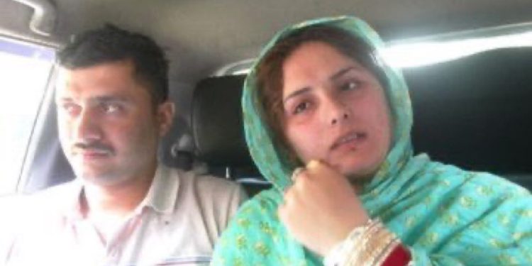 পাকিস্তানি নারীর সাথে বিয়ে গোপন করায় চাকরি হারালো সিআরপিএফ জওয়ান মুনির আহমেদ