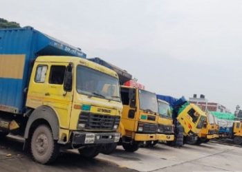 ভারতের নতুন নিষেধাজ্ঞায় বাংলাদেশের প্রায় ৭৭ কোটি ডলারের বাণিজ্যে প্রভাব পড়বে, যা বাংলাদেশ থেকে ভারতের মোট রপ্তানির প্রায় ৪২%