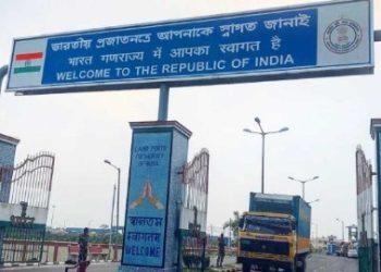 স্থলবাণিজ্যে ভারতের নতুন বিধিনিষেধে বাংলাদেশ জুড়ে তোলপাড় চলছে