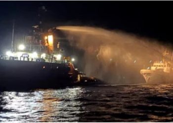 গাজায় ত্রাণ নিয়ে যাওয়া জাহাজে ড্রোন হামলা