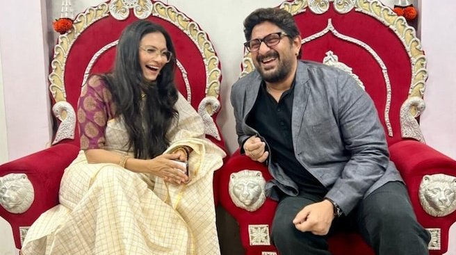 অভিনেতা আরশাদ ওয়ার্সি ও তার স্ত্রীকে স্টক মার্কেটে নিষিদ্ধ ঘোষণা করেছে সেবি, প্রত্যেককে ৫ লক্ষ টাকা করে জরিমানাও করা হয়েছে