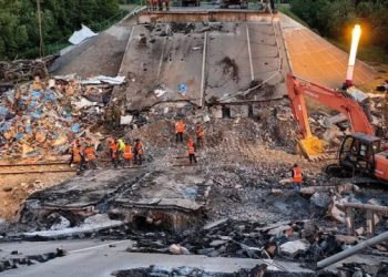 রাশিয়া কৌশলগত ভারী পারমাণবিক বোমারু বিমান টুপোলেভ টিইউ-৯৫ সক্রিয় করে দিয়েছে, যেকোনো সময় ইউক্রেন অথবা ন্যাটো দেশে হতে পারে হামলা ; তৃতীয় বিশ্বযুদ্ধের দ্বারপ্রান্তে বিশ্ব