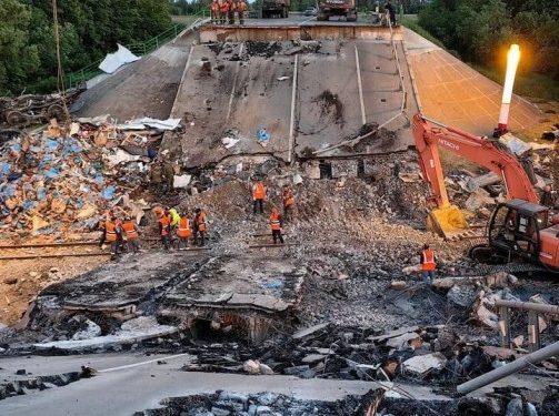 রাশিয়া কৌশলগত ভারী পারমাণবিক বোমারু বিমান টুপোলেভ টিইউ-৯৫ সক্রিয় করে দিয়েছে, যেকোনো সময় ইউক্রেন অথবা ন্যাটো দেশে হতে পারে হামলা ; তৃতীয় বিশ্বযুদ্ধের দ্বারপ্রান্তে বিশ্ব