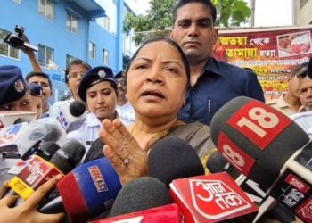 “কসবা ল’কলেজের গনধর্ষিতা ছাত্রীকে লুকিয়ে রাখা হয়েছে” : পুলিশের বিরুদ্ধে মারাত্মক অভিযোগ তুললো জাতীয় মহিলা কমিশন