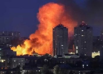 রাশিয়ার ব্যাপক বিমান হামলায় ইউক্রেনে নিহত ৩, আহত ৪৯