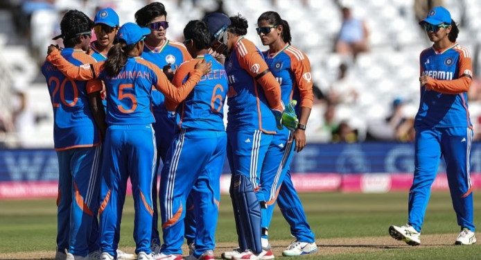 প্রথম টি-২০ ম্যাচে ইংল্যান্ডের বিরুদ্ধে ভারতীয় মহিলাদের ঐতিহাসিক জয়, তৈরি হল অনেক রেকর্ড