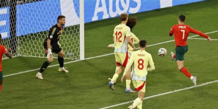 নেশনস লিগ ফাইনাল: স্পেনকে ৫-৩ গোলে হারিয়ে দ্বিতীয়বারের মতো নেশনস লিগের শিরোপা জিতেছে পর্তুগাল