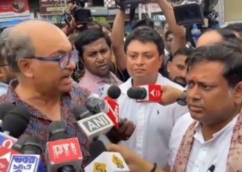চিকিৎসকের সঙ্গে সৌজন্য সাক্ষাৎ করতে গিয়ে আটক সুকান্ত মজুমদার, তুলে নিয়ে যাওয়া হল চিকিৎসককেও