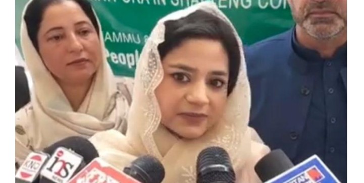 সোনিয়া গান্ধীর মতই ফিলিস্তিন ও ইরানের পাশে ভারতের দাঁড়ানো উচিত বলে মনে করছেন মেহেবুবা কন্যা ইলতিজা