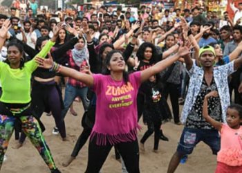 স্কুলে ‘জুম্বা ড্যান্স’-এর বিরোধিতা করেছে কেরালার মুসলিম সংগঠনগুলি, তারা বলছে : ‘স্বল্প পোশাকে এই নৃত্য নৈতিকতার জন্য ক্ষতিকর’