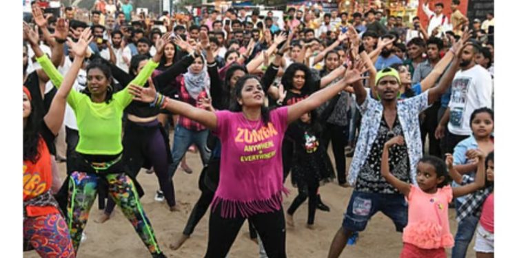 স্কুলে ‘জুম্বা ড্যান্স’-এর বিরোধিতা করেছে কেরালার মুসলিম সংগঠনগুলি, তারা বলছে : ‘স্বল্প পোশাকে এই নৃত্য নৈতিকতার জন্য ক্ষতিকর’