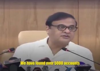 যদি তারা গরুর মাংস ছোড়ে তাহলে শুয়োরের মাংস ছুড়ুন, হিসাব বরাবর হয়ে যাবে : হিমন্ত বিশ্বশর্মা ; হিন্দু ধর্মীয় স্থানের ৫ কিলোমিটারের মধ্যে গরু জবাই ও মাংস খাওয়া নিষিদ্ধ ঘোষণা করেছেন তিনি