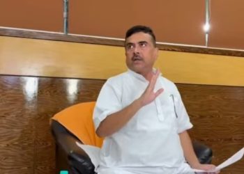 “ধর্মীয়ভাবে ভোট দেওয়ার প্রবণতা পশ্চিমবঙ্গের হিন্দুদের থেকে মুসলিমদের মধ্যে বেশি” : কালীগঞ্জে ভোটের ফলাফলের পর শুভেন্দু অধিকারীর প্রতিক্রিয়া ; তিনি বললেন : ‘হিন্দুরা একজোট হচ্ছে ঠিকই কিন্তু তৃণমূলকে হারানোর মত নয়’