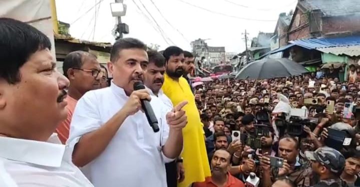 খিদিরপুরের বাজারে পরিকল্পিত ভাবে আগুন লাগানোর অভিযোগ ! শুভেন্দু অধিকারী বললেন : “সব ক্যামাক স্ট্রিটে সেটেল হয়ে গেছে”